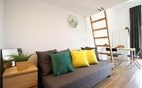 Sunny Studio In The City Center